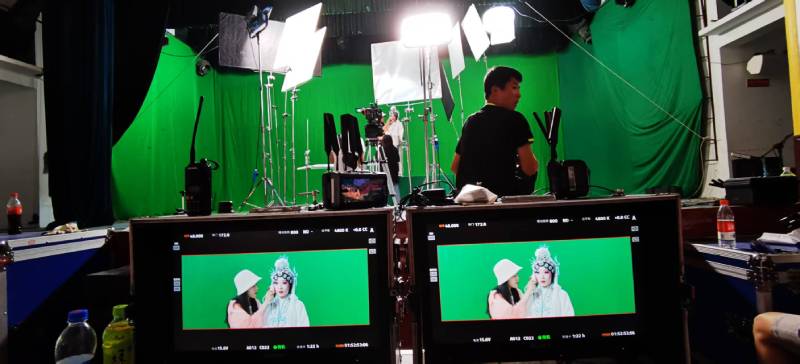 新能源企业传播新视角：视频拍摄公司的绿色叙事框架